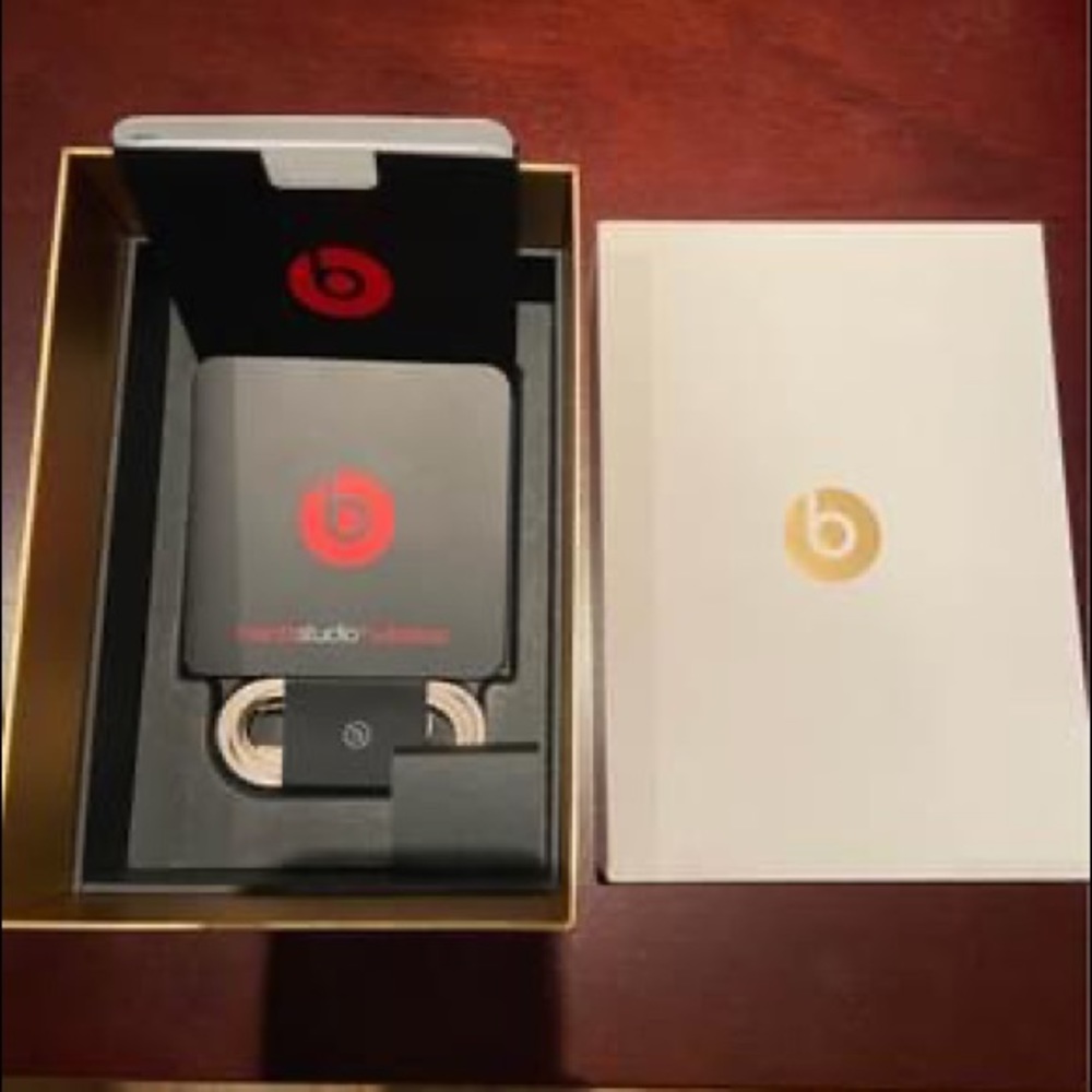 Studio 3 beats headphones